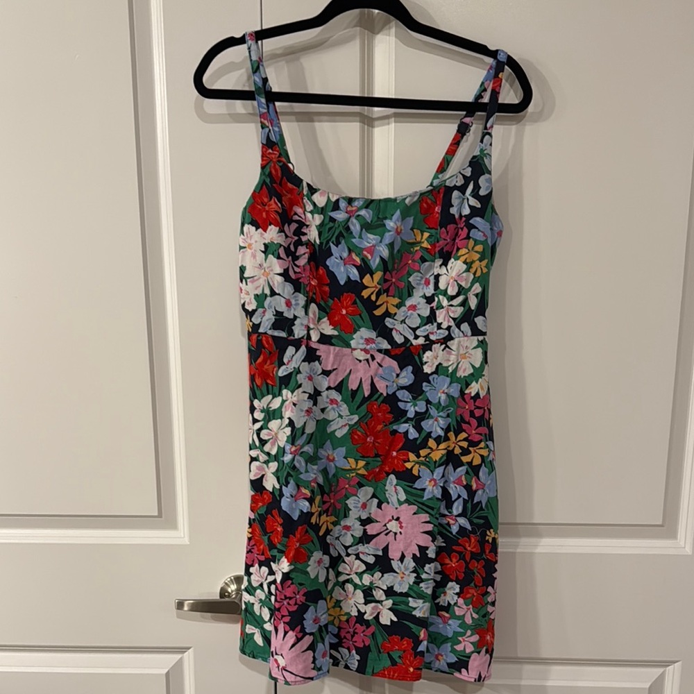 Lightly worn Old Navy Floral Print Spaghetti strap Dress size M
